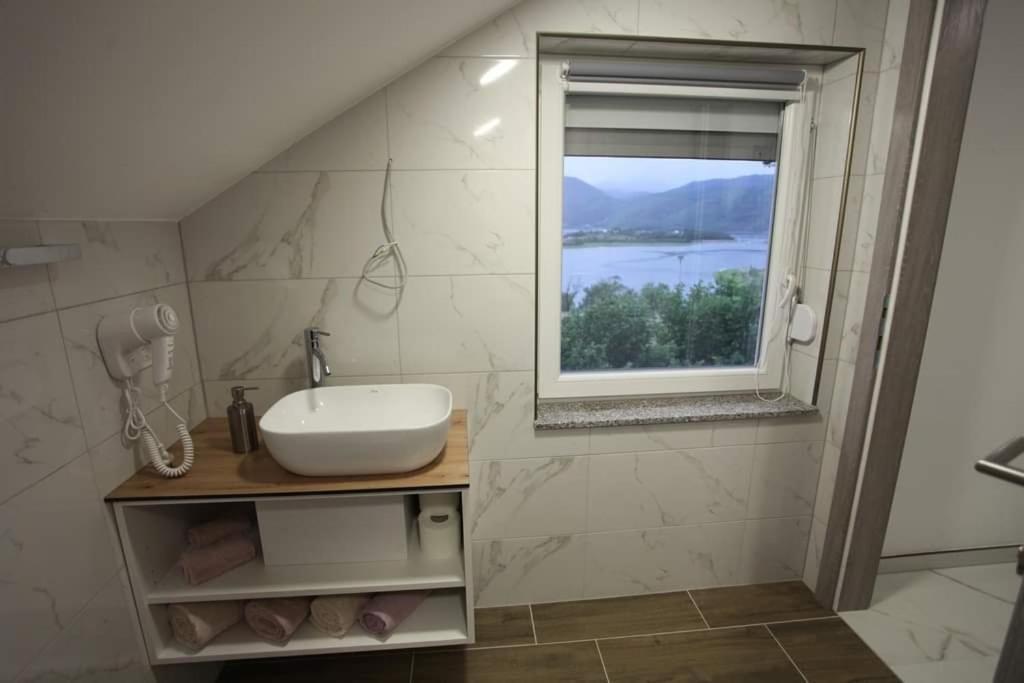 Apartmani Venecia Prozor Εξωτερικό φωτογραφία